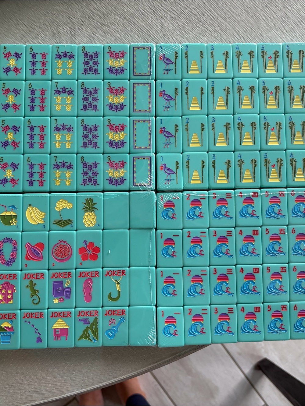 My Fair Mahjong Set – Pink Pouch with Teal Tiles (Hawaii Series) - Picture 4 of 7